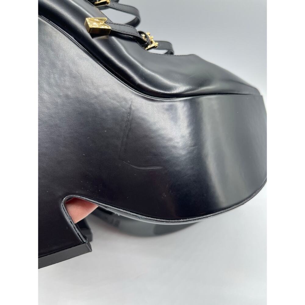 VERSACE Tempest Calf Leather Black Platform Pumps with Gold Hardware Size 39 - Picture 15 of 16